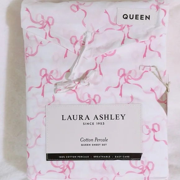 Laura ashley queen bow sheet set